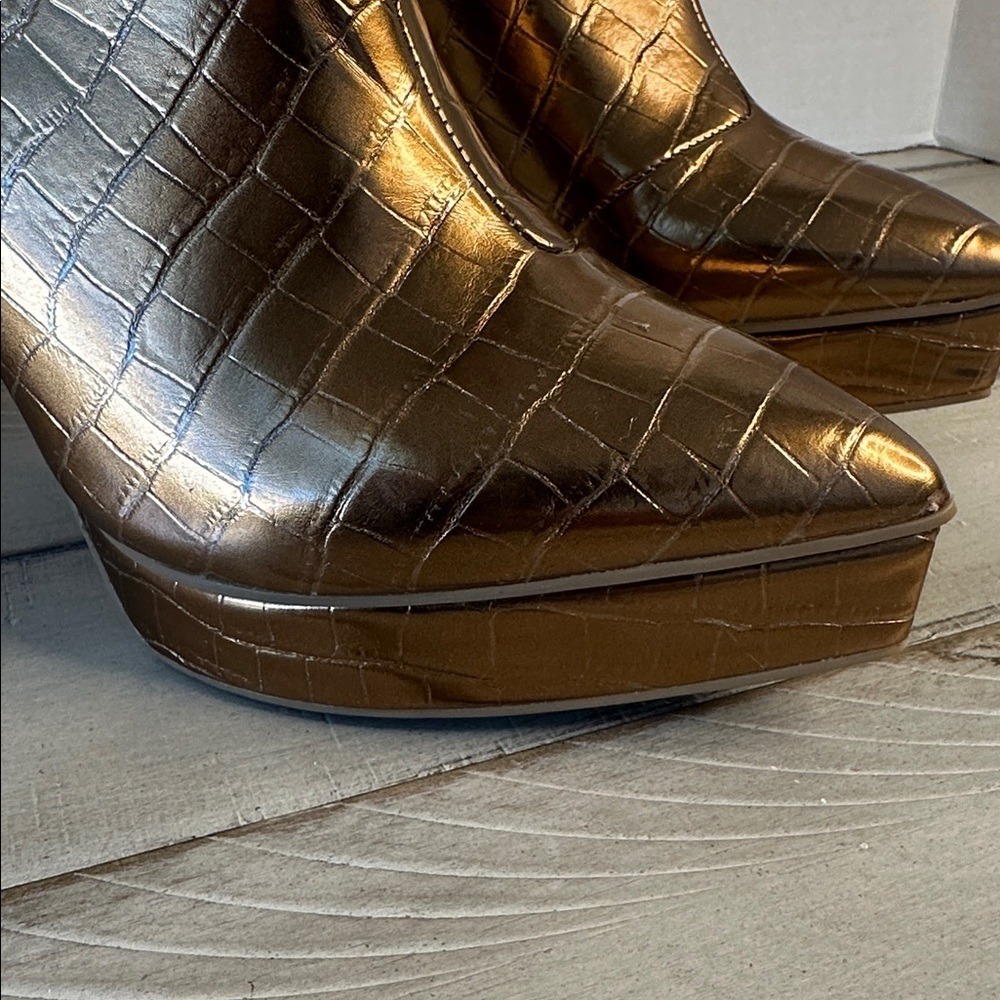 Gold Metallic Crocodile Embossed Platform Stiletto Heel Over The Knee Boots - Picture 3 of 9